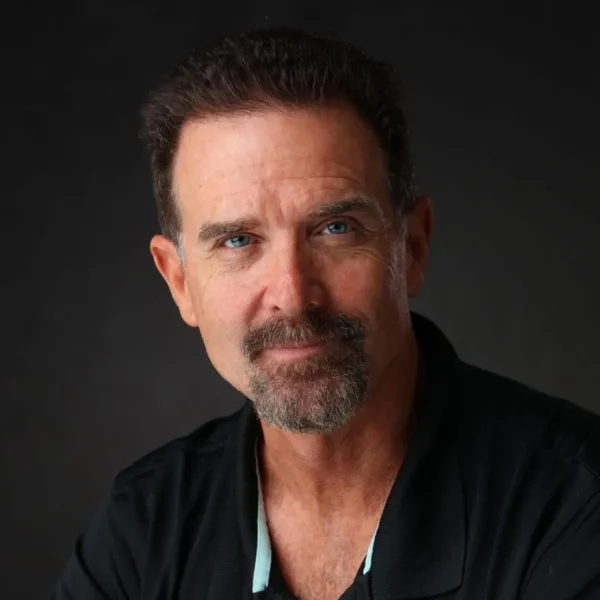 StevePatrick-business-portrait-1080x1017-min-980x923